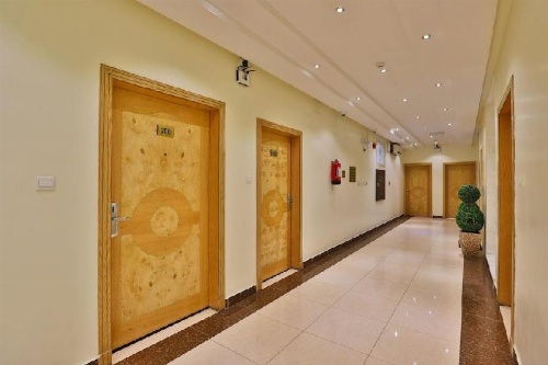 Riyadh Park Hotel Suites image 4